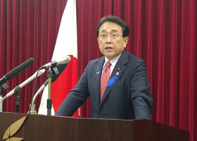 赤沢亮正経済再生担当相＝８日、東京都千代田区