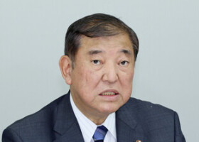経済財政諮問会議で発言する石破茂首相＝７日午後、首相官邸