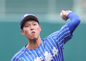 青藍泰斗先発の永井＝９日、甲子園