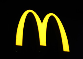 マクドナルドのロゴマーク
